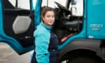 Kvinnlig chaufför för Postnord