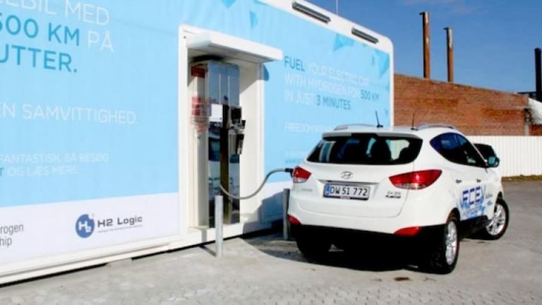 Ett nätverk med tankstationer för vätgas är visionen för Vätgas Sverige som ansökt om 95 miljoner i EU-stöd. Ett nätverk med tankstationer för vätgas är visionen för Vätgas Sverige som ansökt om 95 miljoner i EU-stöd.