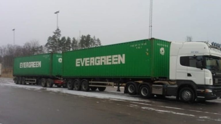 Med dispensen blir det tillåtet för Jula att koppla två 40-fotscontainrar efter dragbilen.