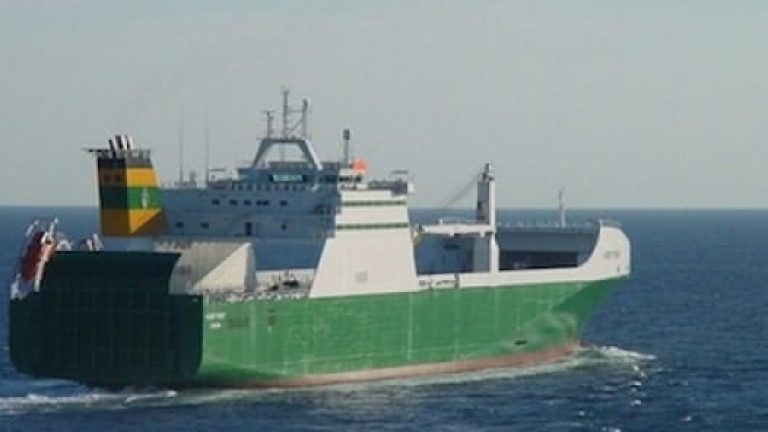 Beachy Head var ett av de två fartyg som chartrats av North Sea Roro.