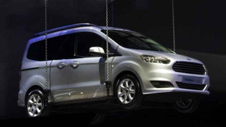 Ford Transit Courier baseras på samma plattform som Fiesta och kommer som skåp och som personbilen Tourneo 2014.