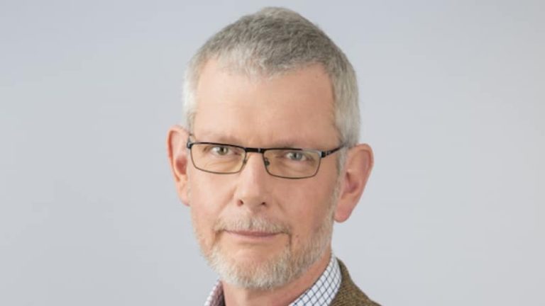 – Förslaget om vägslitageskatt blir en kostnadschock för industrin, menar Anders Åkesson (c), riksdagsman och ledamot i Transportutskottet.