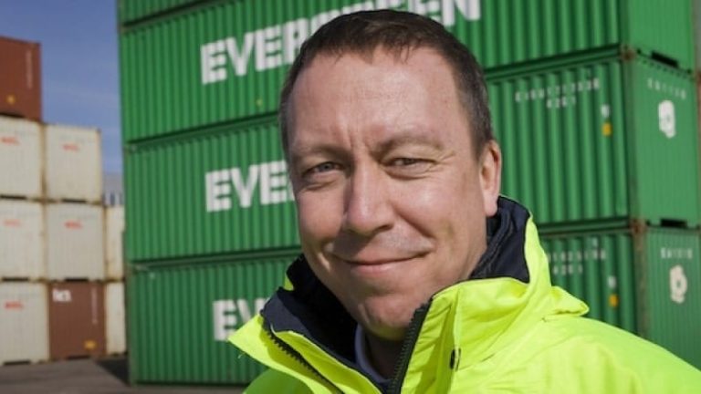 – Vi tror starkt på ett samarbete med Helsingborg, säger Johan Röstin, vd för Copenhagen Malmö Port AB.