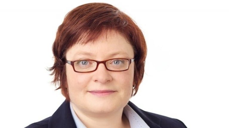 Christine Behle ingår i styrelsen för det tyska tjänstemannafacket Ver Di.