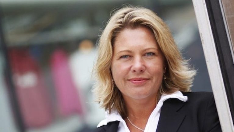 Anette Yngvesson har startat Fraktkompaniet och köper nu tredjepartslogistikern Direkt Cargo.