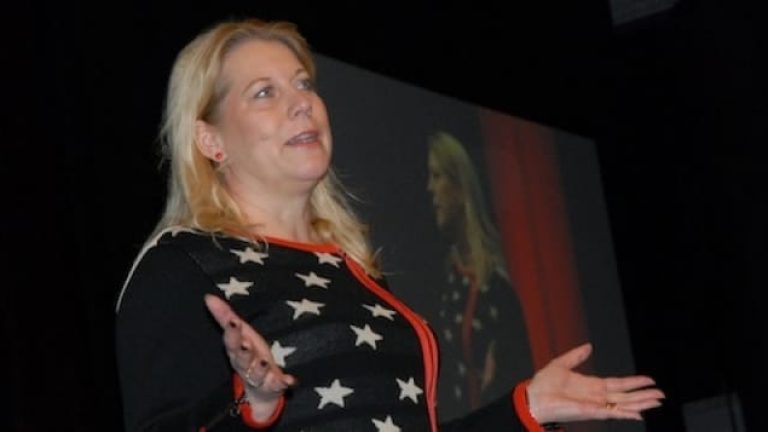 Infrastrukturminister Catharina Elmsäter-Svärd sa att bland annat den snabbt ökande regionala persontrafiken driver på behoven av nya spår.