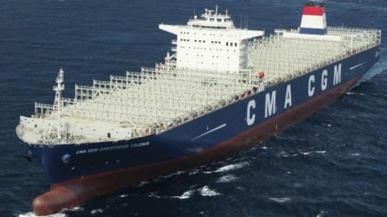 Världens största containerfartyg lade ut från Ningbo 7 november och ankommer till Hamburg 12 december.