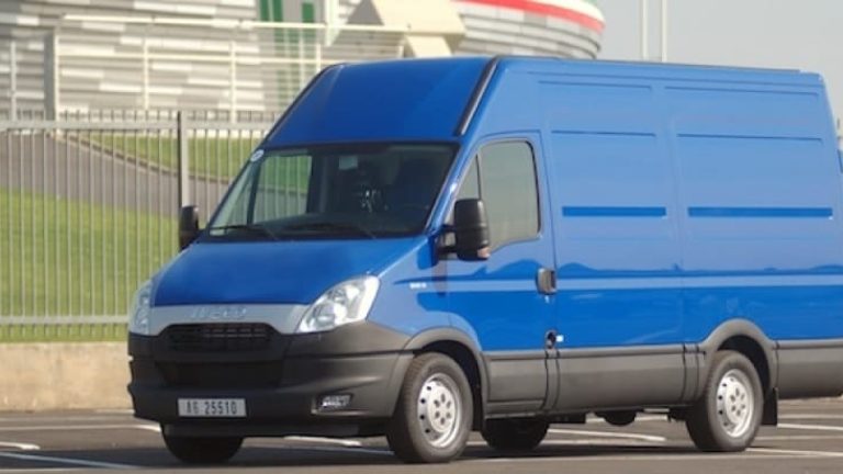 Två exemplar av Iveco Daily Electric i 3,5-tonsklassen kommer i sommar att köras i Stockholm av Post Nord Logistics.