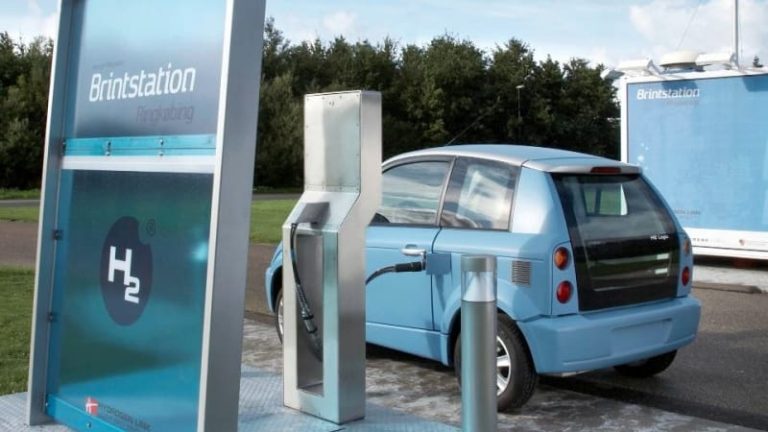 Snart fler längs svenska vägar.