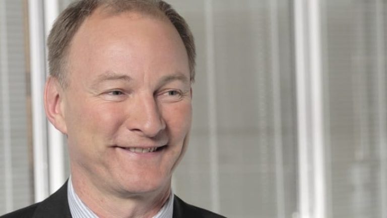 Mika Vehviläinen tar över som vd för Cargoteckoncernen.