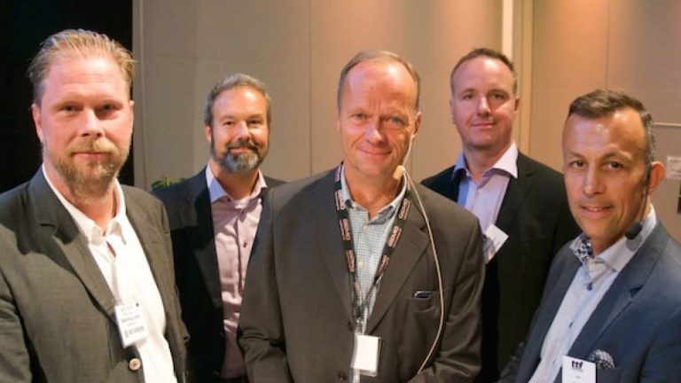 Peter Thulin, Babyshop.com (t v), Anders Anderberg, Sweco, Gunnar Schrewelius, TTF, Anders Holmberg, Schenker och Henrik Peitz, Dahl, diskuterade lagerautomation.