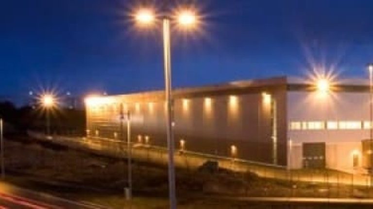Prologis äger och förvaltar stora lageranläggningar i Sverige på sammanlagt drygt 350 000 kvm. Prologis äger och förvaltar stora lageranläggningar i Sverige på sammanlagt drygt 350 000 kvm.