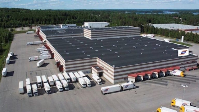 Byggmax flyttar in på 20 000 kvm på Alwex lager i Växjö.