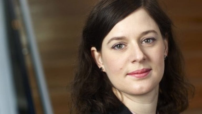 Svaveldirektivet kommer ger konsekvenser för hela samhället, säger Karolina Boholm, transportdirektör i Skogsindustrierna.