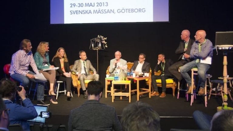 Högt engagemang under dagens sista session. På bilden: debattledarna Erix Blix och Åsa Lindell, Anna Wilsson, Svenskt flyg, Per Bondemark, SSAB, Bo Hallams, Schenker, Markus Pettersson, Transportarbetarförbundet, Peter Jeppsson, Transportgruppen, Mikael Syrén, SVT