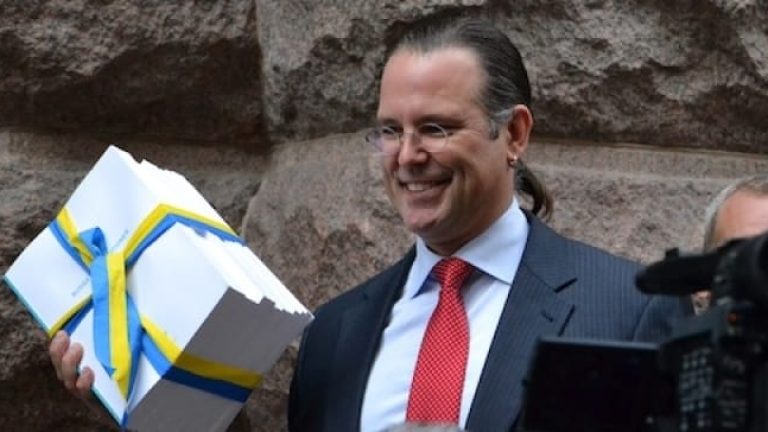 900 miljoner i årets budget kan minska farledsavgifterna.