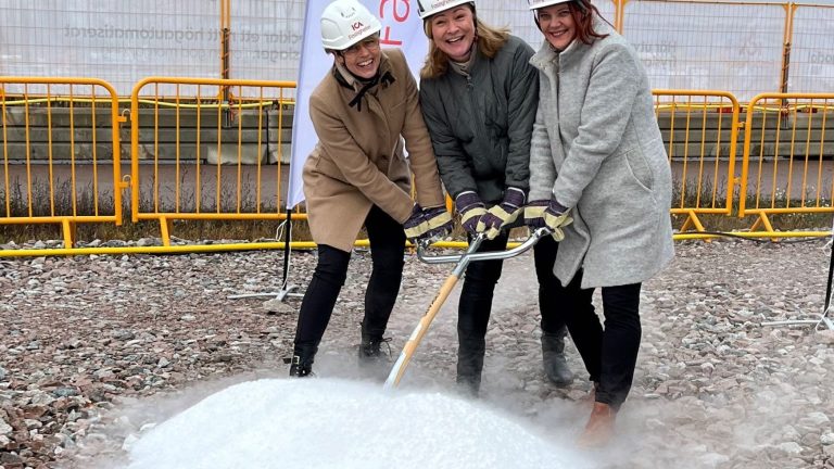 Byggstart för Icas nya fryslager i Västerås.