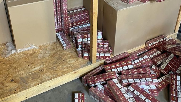 Lönnvägg i trailer