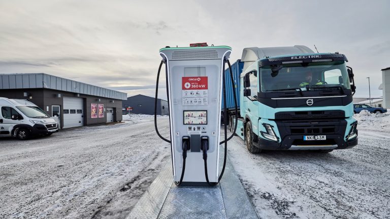 Laddstation för tung trafik i vintermiljö