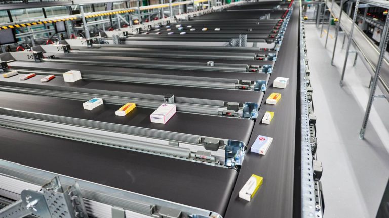 Automationsföretaget Knapp levererar plock- och packsystem åt norska Farmasiet.