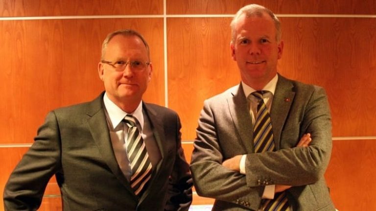 Gunnar Blomdahl slutar, Carl-Johan Hagman tar över. Gunnar Blomdahl slutar, Carl-Johan Hagman tar över.