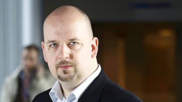 Jani Jolkkonen kommer från Itellas postverksamhet och blir ny chef för Itella Logistics.