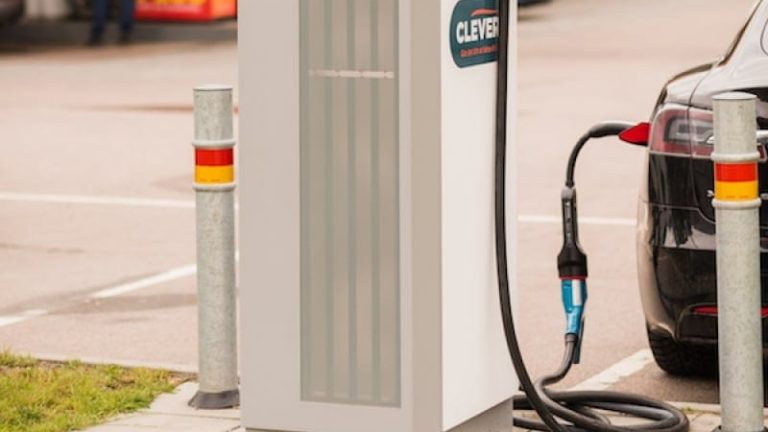 Circle K ingår i Ionity-projektet och kommer att placera ut 30 laddstationer med i snitt sex stolpar i Sverige före 2020. Circle K ingår i Ionity-projektet och kommer att placera ut 30 laddstationer med i snitt sex stolpar i Sverige före 2020.