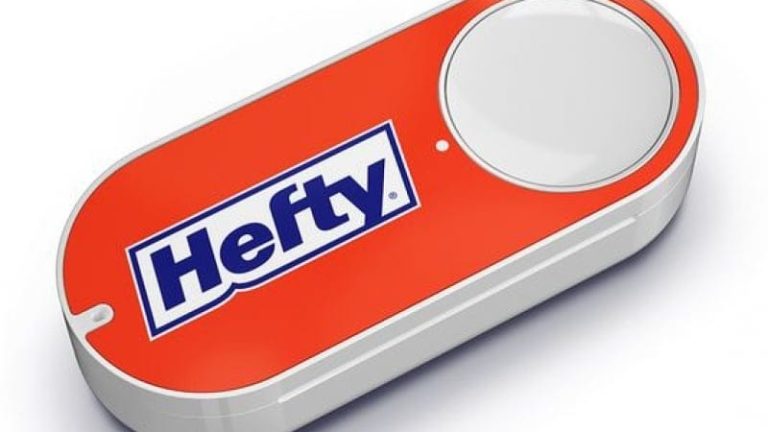 Tryck på knappen så kommer det soppåsar. Med tillrättalagda användargränssnitt och smart IT vill Amazon ta kontroll över varuflödena i stad efter stad, utan att företaget självt vare sig producerar varor eller kör bilar.