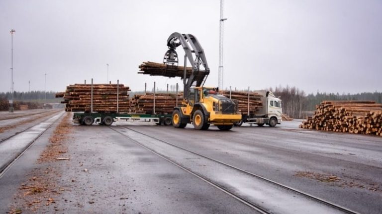Redo för ett par tusen kubikmeter om dagen.