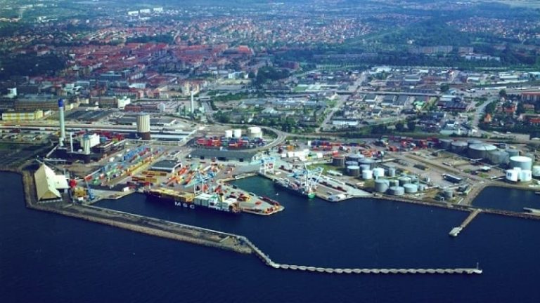 Helsingborgs hamn ska dra gas fram till kajen, men också bidra till att sju andra Östersjöhamnar kommer igång.
