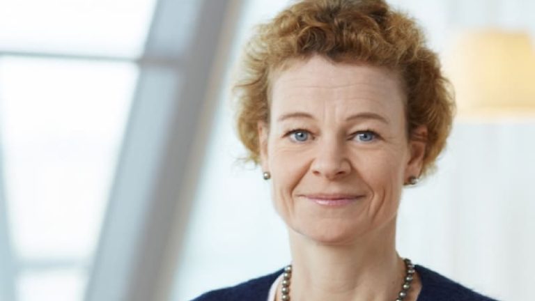 Annemarie Gardshol är ny Sverigechef i Postnordkoncernen.