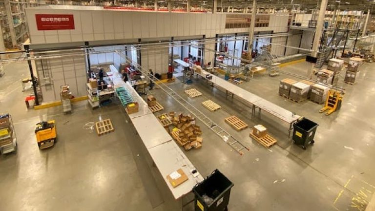 (Bild: Dustin) (Bild: Dustin)