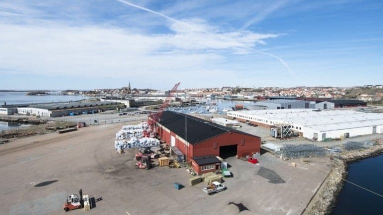 SDK har tecknat ett tioårigt kontrakt på Lysekils hamn. SDK har tecknat ett tioårigt kontrakt på Lysekils hamn.