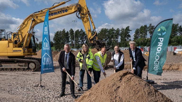 Representanter för Power och Prologis vid spadtaget den 5 september.
