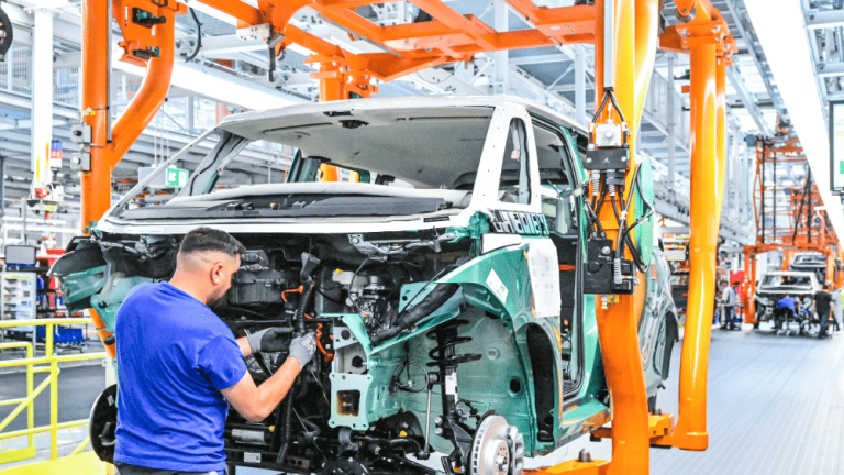 Volkswagens eldrivna ID. Buzz och ID. Buzz Cargo tillverkas i tyska Hannover.  