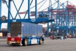 Gottwald, numera en del av Konecranes, levererar en ny generation av autotruckar till hamnen i Hamburg.